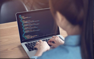 东海 ,php声明和调用变量的符号是什么？